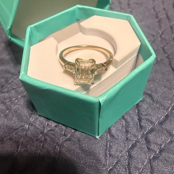 Moissanite Emerald  Engagement Ring- 2 carats - Picture 2 of 4